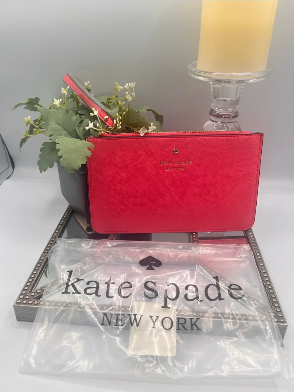 Kate Spade NWT Saffiano Leather Wristlet with Gold Logo